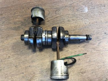 Yamaha 6/8A 2t Krukas en Zuigers (647-11400-00)