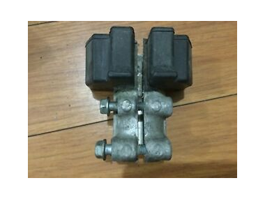 Honda 9.9 PK Rubber Lower Mounting (50152-ZW9-000)