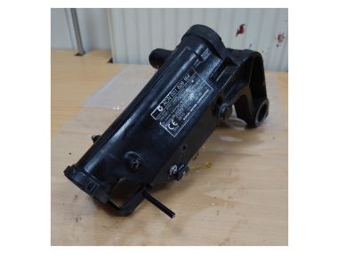 Suzuki/Johnson 9.9-15HP 4 Stroke Swivel Bracket (43111-93931-0EP)
