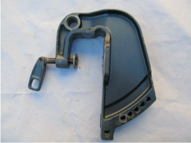 Yamaha 4/5 PK Bracket Clamp (6E0-43111-02-4D)