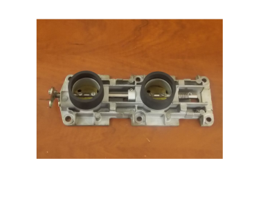OMC Johnson / Evinrude 439158 — THROTTLE BODY ASSY., PORT