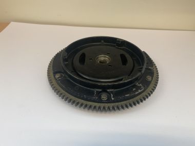 Yamaha / Mariner 28 pk / 30 pk Vliegwiel (point breaker ingnition) Flywheel