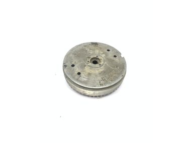 USED: OMC Johnson / Evinrude 5/6 HP 2S Flywheel  581271 / 0581271 / 64B67C