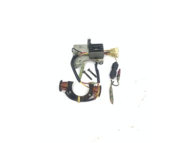 USED: Suzuki / Johnson  DT4 /DT 5 HP charge kit 32200-98610 / 32801-98602