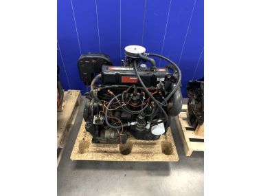 USED: Mercruiser 4Cyl 120 HP Complete 100% good plug and play engine