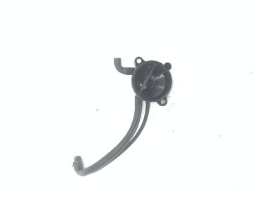 USED: Honda BF6/BF8 Cover Breather and Body valve 12311-881-000 / 12370-881-000