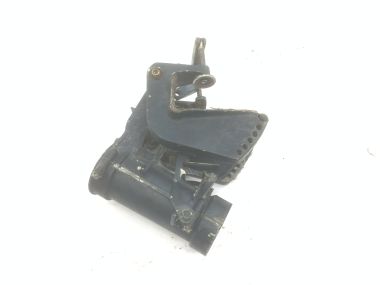 USED: Yamaha / Mariner 4/5 hp 2-stroke bracket complete 6E0 / 6E3