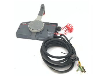 USED: Yamaha 703 pull to open remote controle